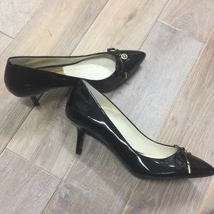MK Black pattened kitten heels